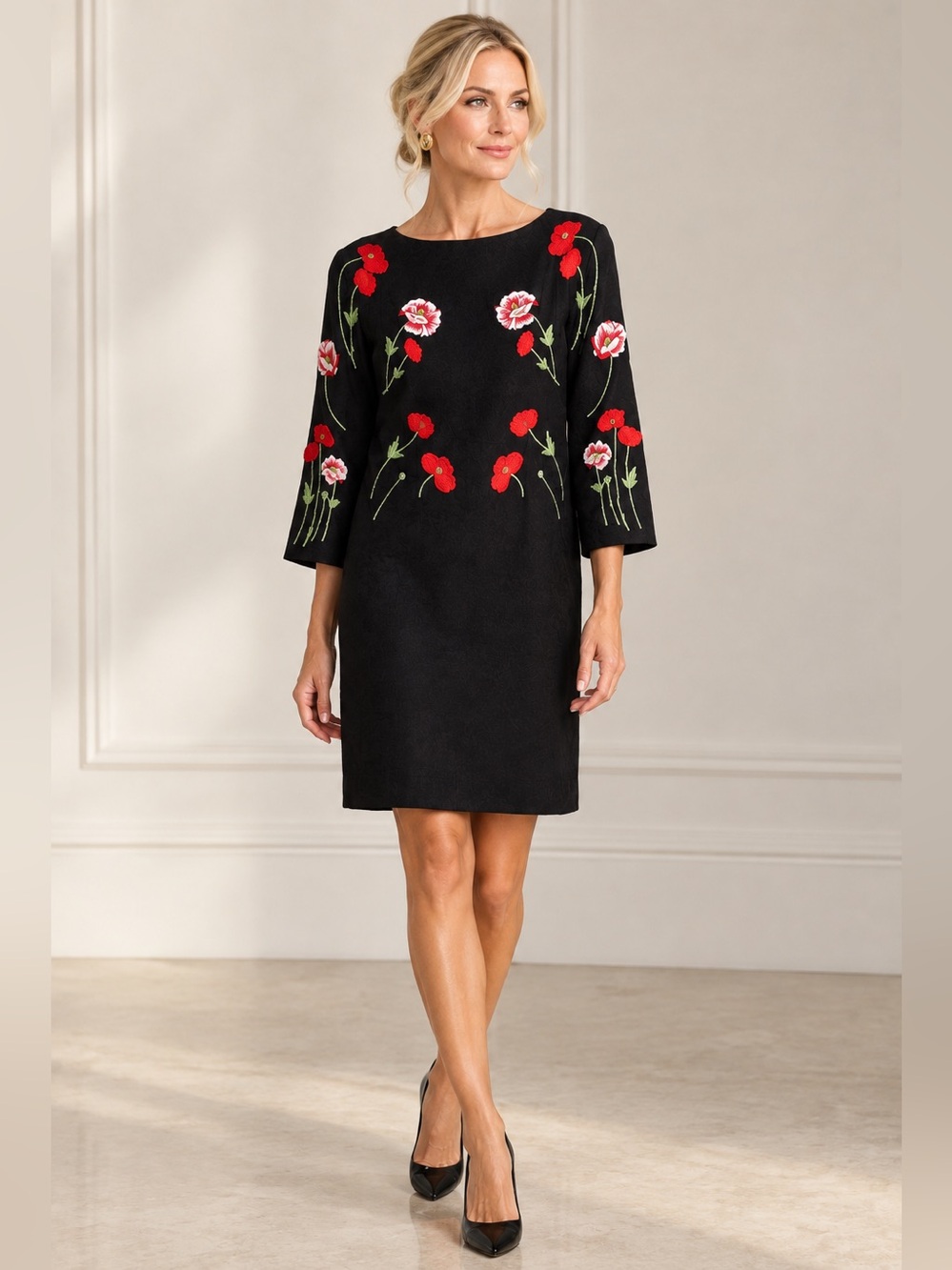 OSCAR DE LA RENTA Black Silk Embroidered Floral Runway Shift Dress Size 6 Rare